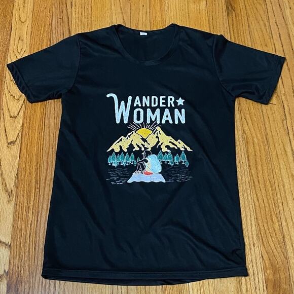 Wander Woman GLT Travel Graphic Shirt Top WW Small - Picture 2 of 5